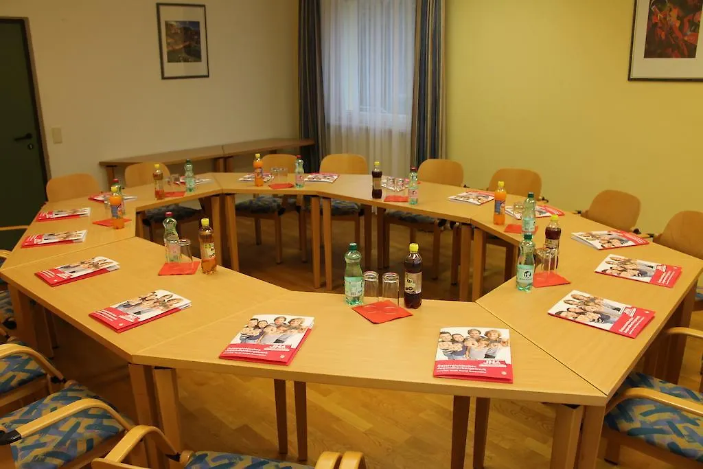 Eduard-Heinrich-Haus, Hostel